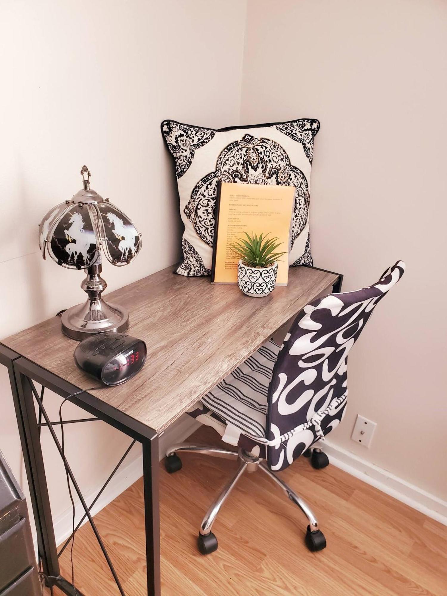 Room In Guest Room - Black-White Rm By Yale U New Haven Dış mekan fotoğraf